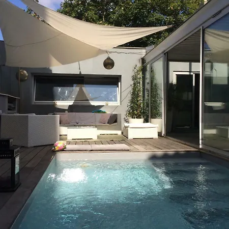 Holiday home Loft Avec Piscine Centre Ville